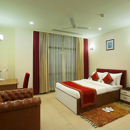Fairvacanze Inns And Suites Sonipat Exterior foto
